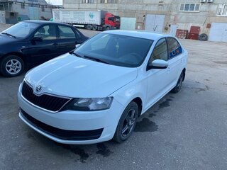 2019 Skoda Rapid I Рестайлинг, белый, 1110000 рублей, вид 1