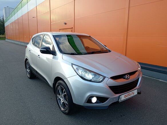 2011 Hyundai ix35 I, серебристый, 1000000 рублей - вид 1