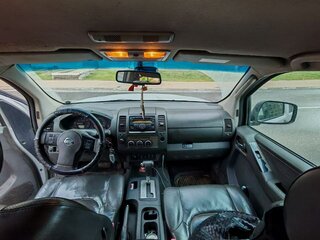 2008 Nissan Navara (Frontier) III (D40), серый, 1000000 рублей, вид 5