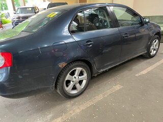 2010 Volkswagen Jetta V, синий, 400000 рублей, вид 3