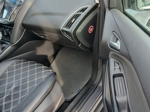 2011 Ford Focus III, коричневый, 1000000 рублей - вид 16