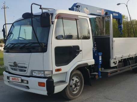 2004 Nissan Diesel Condor, белый, 6000000 рублей, вид 1