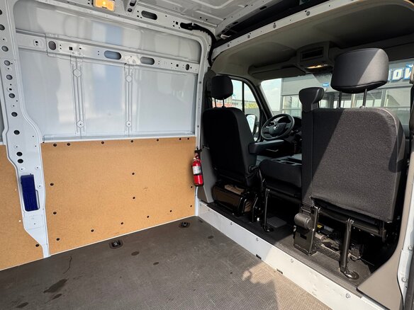 2022 Renault Master, белый, 4790000 рублей - вид 19