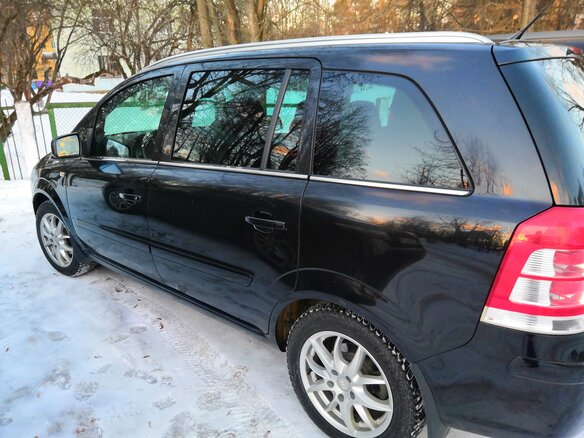2011 Opel Zafira B Рестайлинг, чёрный - вид 7