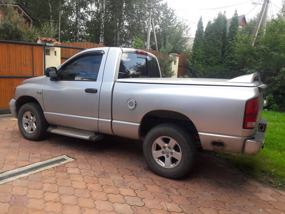 2007 Dodge RAM III (DR/DH), серебристый - вид 1