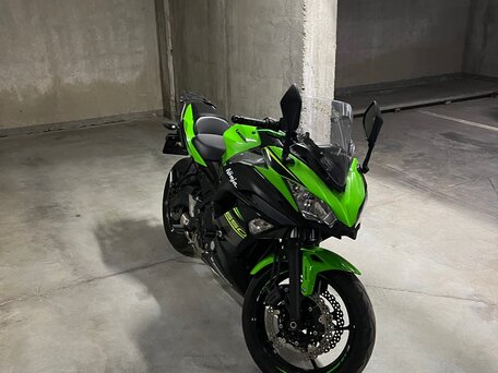 2018 Kawasaki Ninja 650, зелёный, 730000 рублей, вид 3