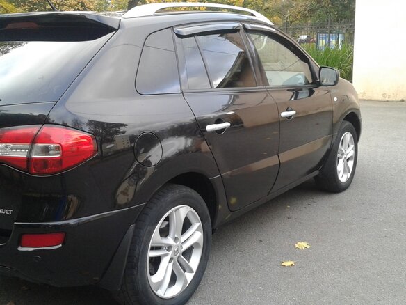2011 Renault Koleos I, чёрный - вид 2