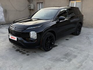 2021 Mitsubishi Outlander IV, чёрный, 3200000 рублей, вид 1