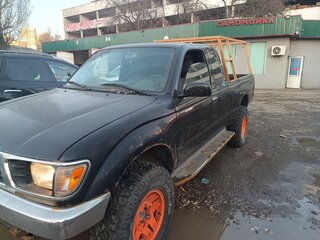 1995 Toyota Tacoma I, чёрный, 850000 рублей, вид 2