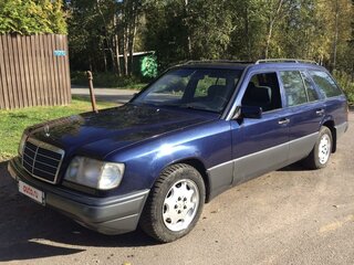 1995 Mercedes-Benz E-Класс 220 I (W124), синий, 750000 рублей, вид 2