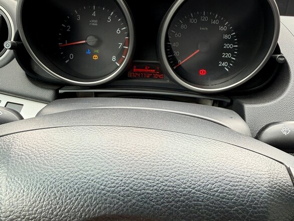 2011 Mazda 3 II (BL), белый, 760000 рублей - вид 7