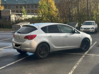 2011 Opel Astra J, серебристый, 550000 рублей, вид 5