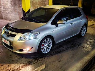 2008 Toyota Auris I, серебристый, 1100000 рублей, вид 2