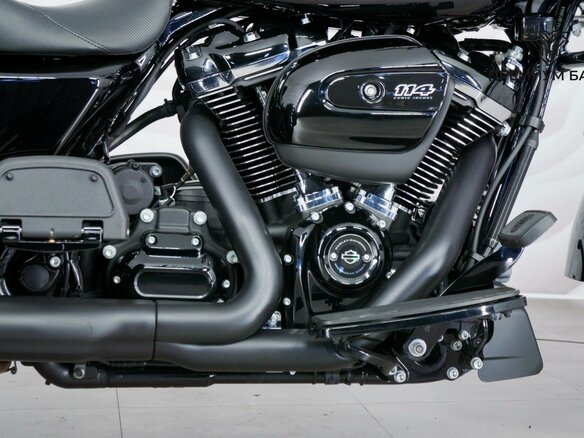 2024 Harley-Davidson Road Glide 3, чёрный, 4349000 рублей - вид 9