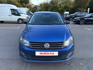 2018 Volkswagen Polo V Рестайлинг, синий, 950000 рублей, вид 3
