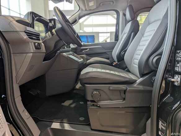 2025 Volkswagen Caravelle T7, чёрный, 11990000 рублей - вид 13