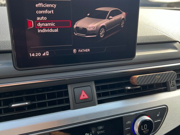 2016 Audi A4 V (B9), коричневый, 2200000 рублей - вид 30