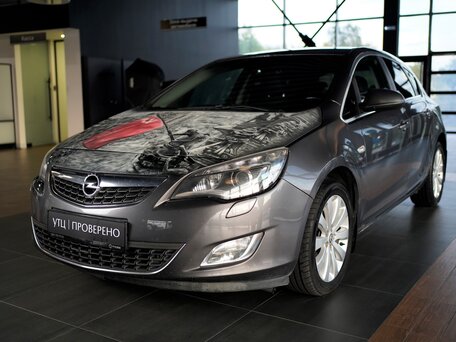 Opel Astra J