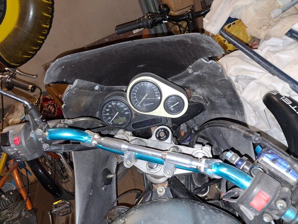 1997 Yamaha FZ400, серебристый - вид 5