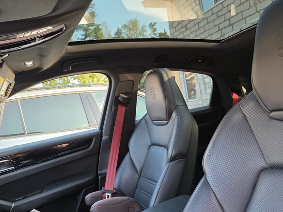 2020 Porsche Cayenne Coupé III, чёрный, 7500000 рублей - вид 6