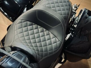 2021 Harley-Davidson Street Glide Special, чёрный, 2790000 рублей, вид 5