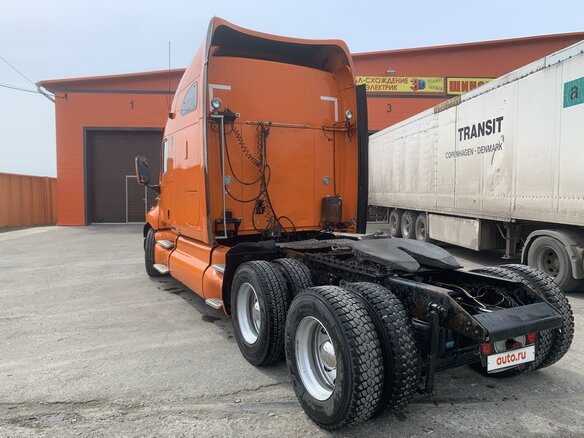 2009 Kenworth T2000, оранжевый, 2390000 рублей - вид 5
