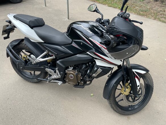 2016 Bajaj Pulsar NS 200, белый, 155000 рублей - вид 6