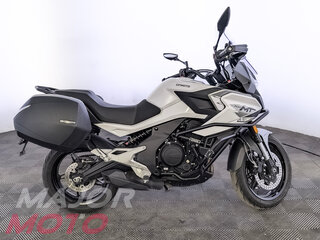CFMoto 700MT