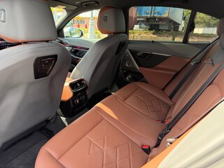 2025 BMW 5 серии 530i xDrive VIII (G60/G61/G68), белый, 8700000 рублей, вид 4