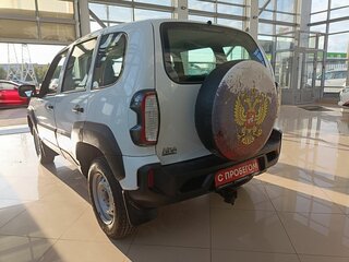 2024 Lada (ВАЗ) Niva Travel I, белый, 1031000 рублей, вид 4