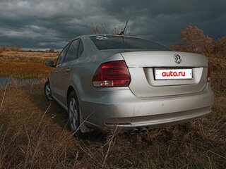 2018 Volkswagen Polo V Рестайлинг, серый, 1050000 рублей, вид 2