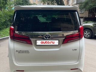 2021 Toyota Alphard III Рестайлинг, белый, 8500000 рублей, вид 3