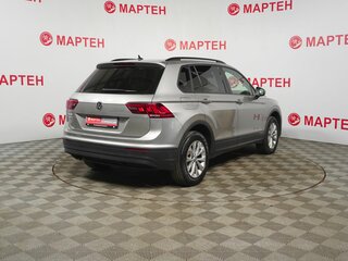 2019 Volkswagen Tiguan II, серебристый, 1951000 рублей, вид 5