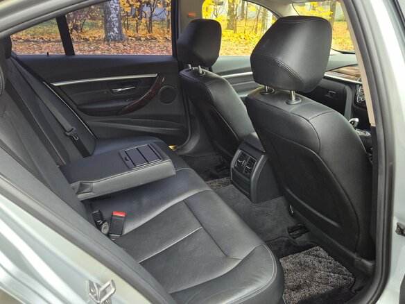 2017 BMW 3 серии 318i VI (F3x) Рестайлинг, серебристый, 1700000 рублей - вид 9