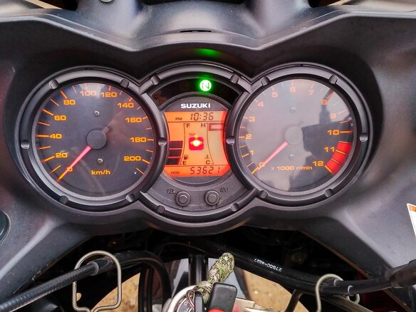 2004 Suzuki V-Strom DL 650, красный - вид 5