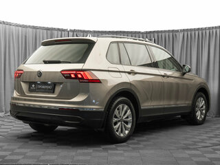 2021 Volkswagen Tiguan II Рестайлинг, коричневый, 2320000 рублей, вид 5