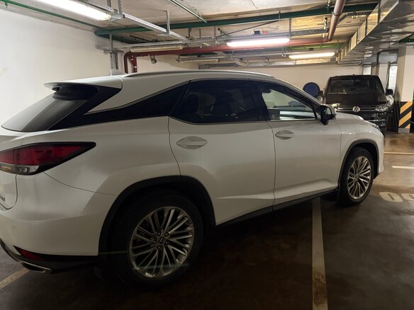 2020 Lexus RX 300 IV Рестайлинг, белый, 6500000 рублей - вид 8