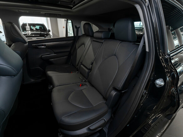 2026 Toyota Highlander IV (XU70), чёрный, 5900000 рублей - вид 13