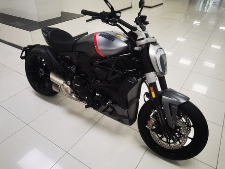 2021 Ducati XDiavel, серый, 2899000 рублей, вид 4