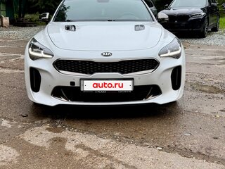2021 Kia Stinger I Рестайлинг, белый, 2800000 рублей, вид 4
