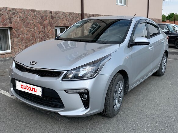 2019 Kia Rio IV, серебристый, 1550000 рублей