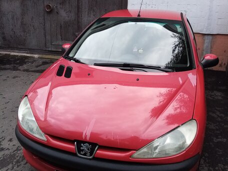 2003 Peugeot 206, красный, 220000 рублей, вид 1
