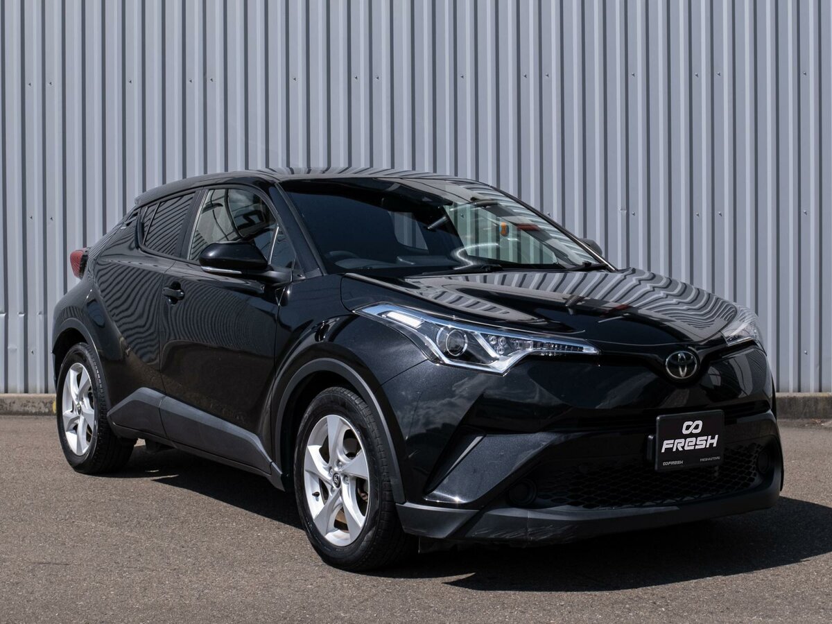 Открыть фотографии: Toyota C-HR I