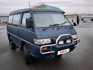 1990 Mitsubishi Delica III, зелёный, 499999 рублей, вид 4