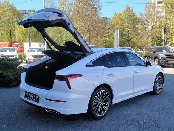 2024 FAW Bestune B70 I Рестайлинг, белый - вид 6