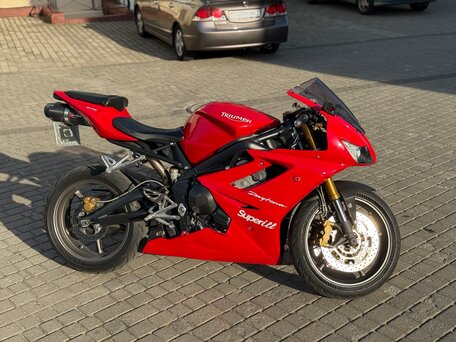 2006 Triumph Daytona 675, красный, 415000 рублей, вид 5