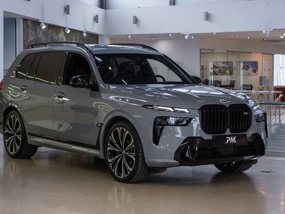 2022 BMW X7 M60i I (G07) Рестайлинг, серый - вид 2