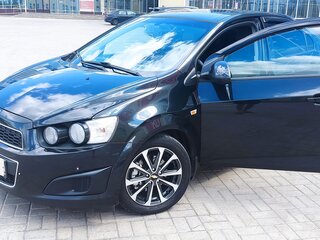 2014 Chevrolet Aveo II, чёрный, 665000 рублей, вид 1