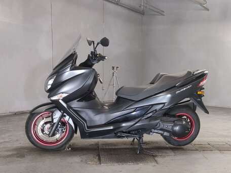 2017 Suzuki Burgman (SkyWave) 400, серый, 490000 рублей, вид 2