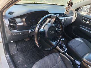 2018 Kia Rio X-Line IV, белый, 1150000 рублей, вид 4